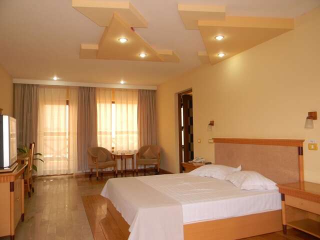 Отель Hotel La Scoica Land Мамайя Норд – Нэводари-25
